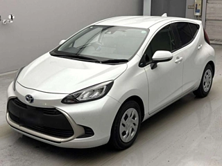 TOYOTA AQUA 2022