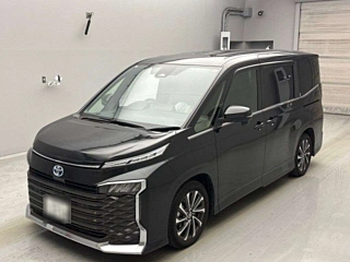 TOYOTA VOXY 2024