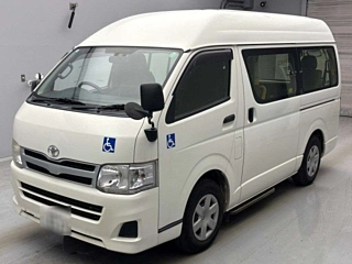 TOYOTA HIACE VAN 2013