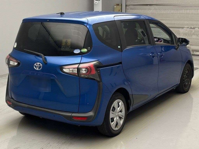 TOYOTA SIENTA 2018