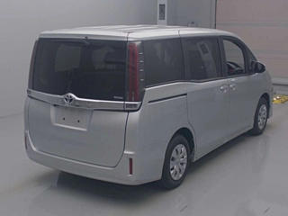 TOYOTA NOAH 2021
