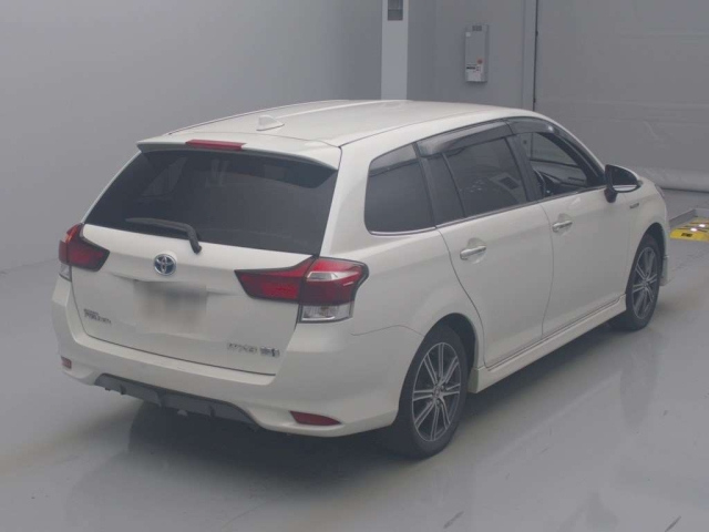 TOYOTA COROLLA FIELDER 2015