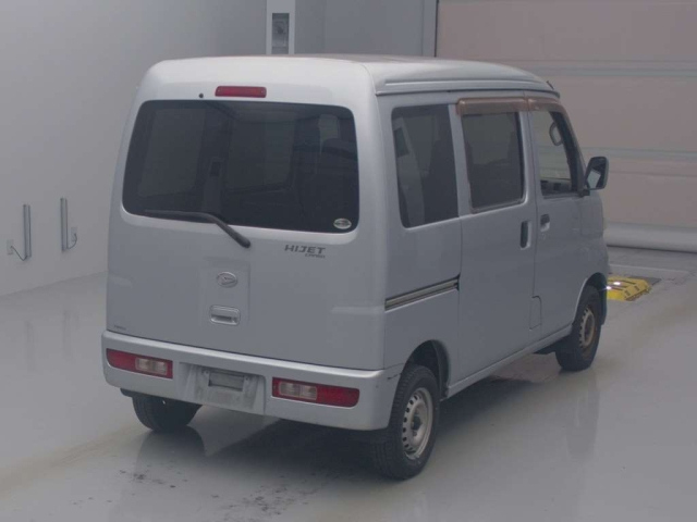 DAIHATSU HIJET VAN 2011