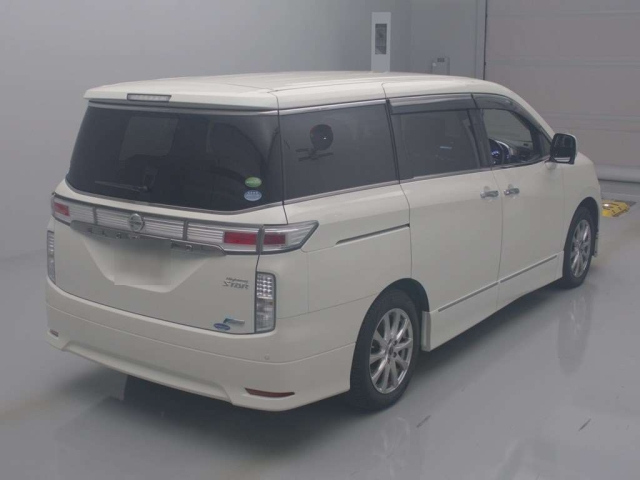 NISSAN ELGRAND 2012