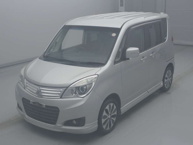 MITSUBISHI DELICA D2 2014