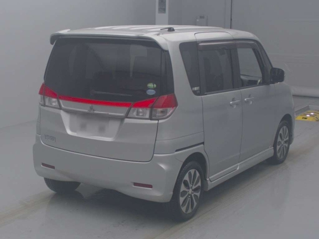 MITSUBISHI DELICA D2 2014