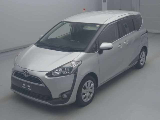 TOYOTA SIENTA 2016