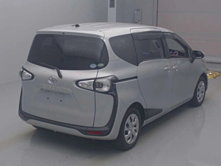 TOYOTA SIENTA 2016