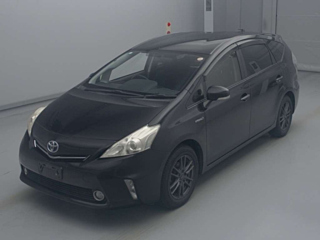 TOYOTA PRIUS ALPHA 2014