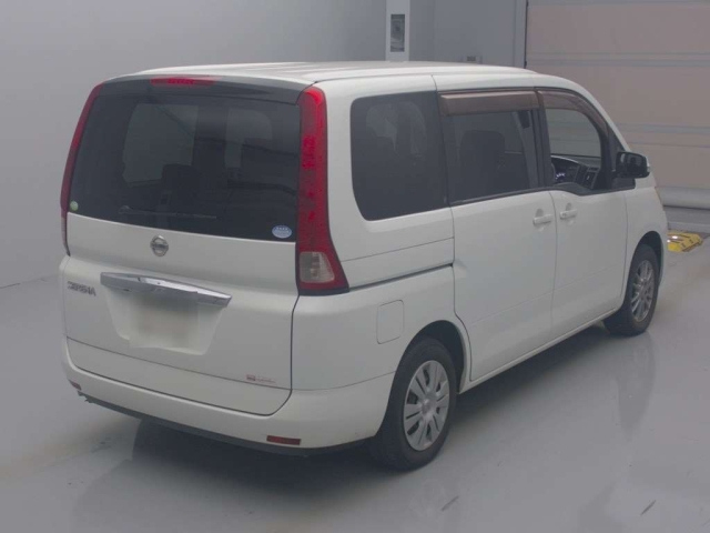 NISSAN SERENA 2010