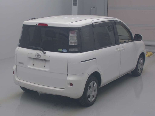 TOYOTA SIENTA 2012