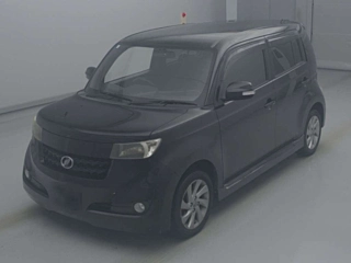 TOYOTA BB 2010