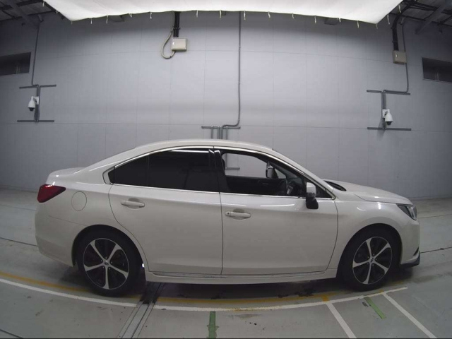 SUBARU LEGACY B4 2016