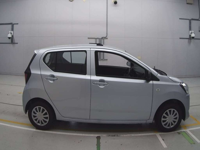 DAIHATSU MIRA E S 2025