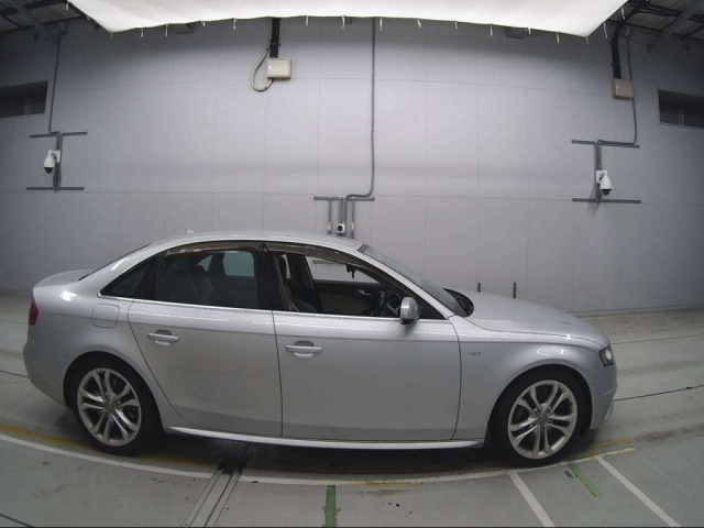 AUDI S4 2010