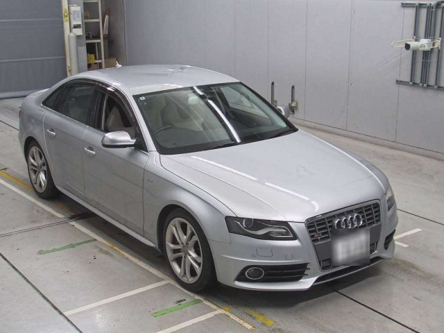 AUDI S4 2010