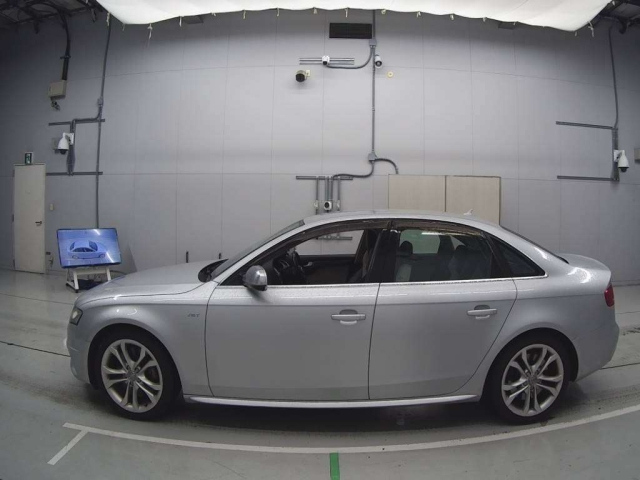 AUDI S4 2010