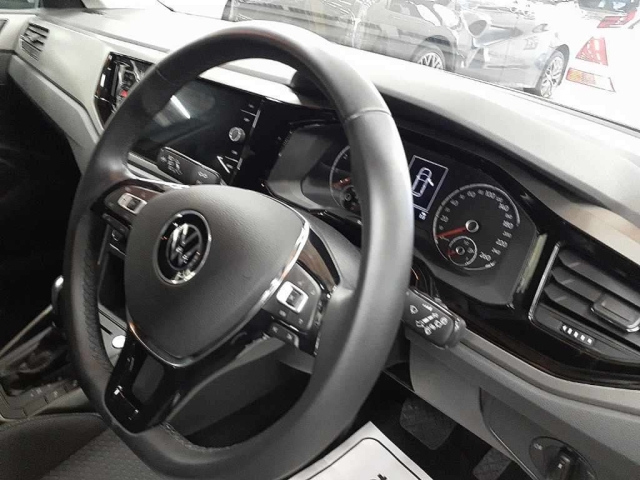 VOLKSWAGEN POLO 2022