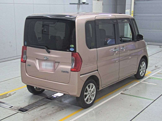 DAIHATSU TANTO 2015