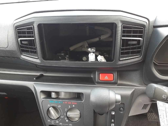 DAIHATSU MIRA E S 2025