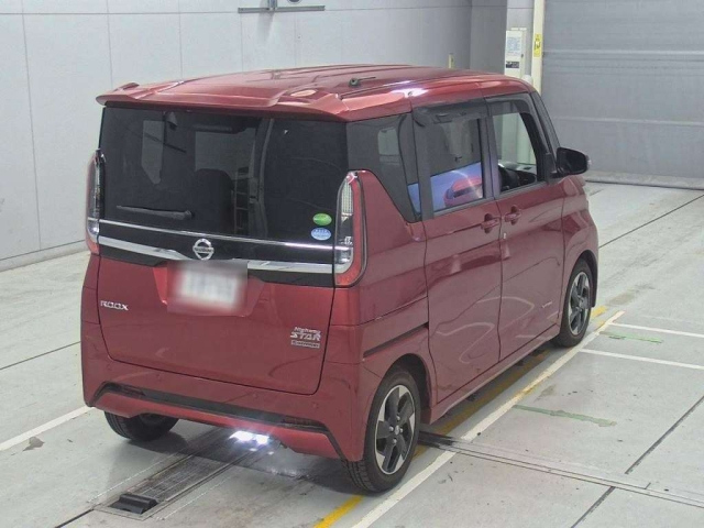 NISSAN ROOX 2020
