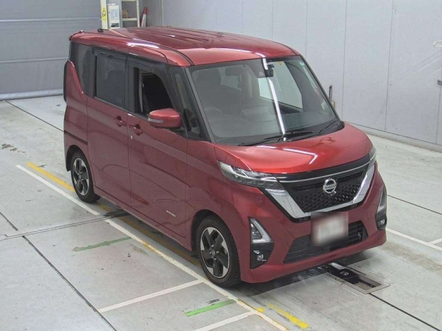 NISSAN ROOX 2020