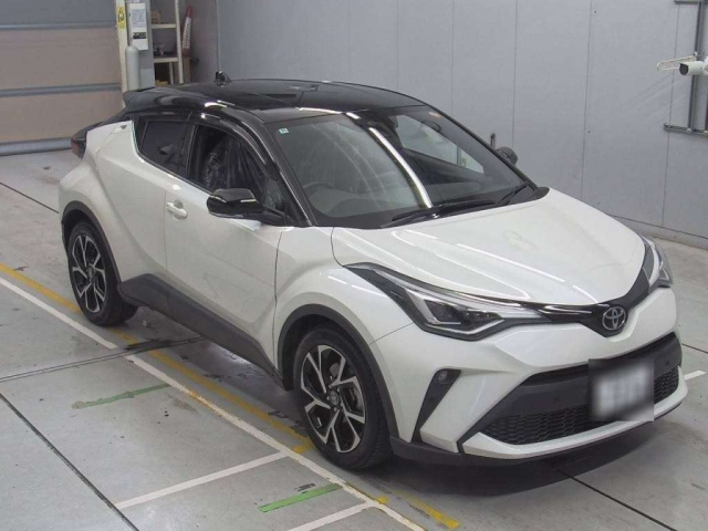 TOYOTA C-HR 2021