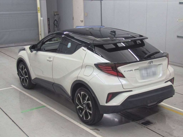 TOYOTA C-HR 2021