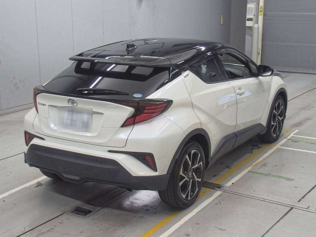 TOYOTA C-HR 2021