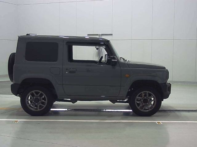SUZUKI JIMNY 2023