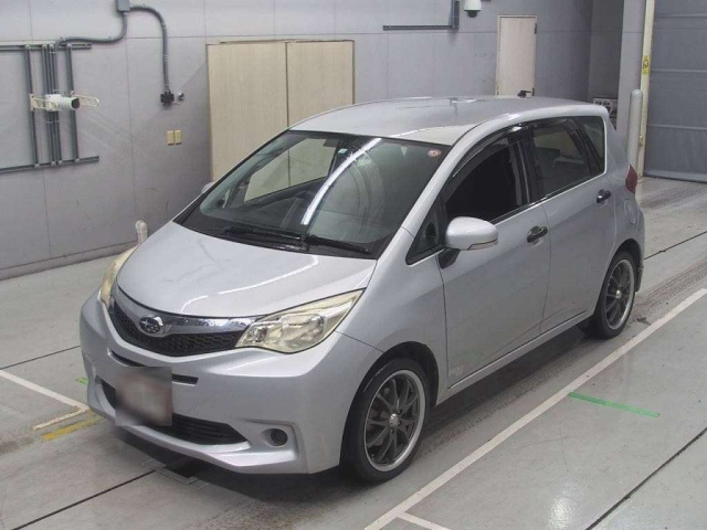 SUBARU TREZIA 2012