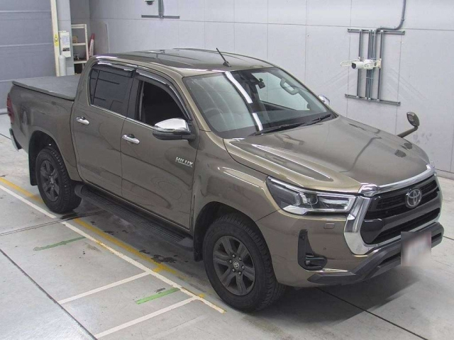TOYOTA HILUX 2022