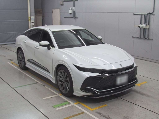 TOYOTA CROWN CROSSOVER 2023