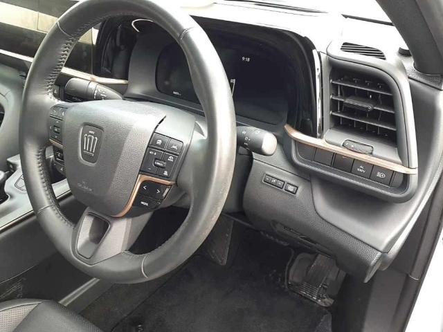 TOYOTA CROWN CROSSOVER 2023