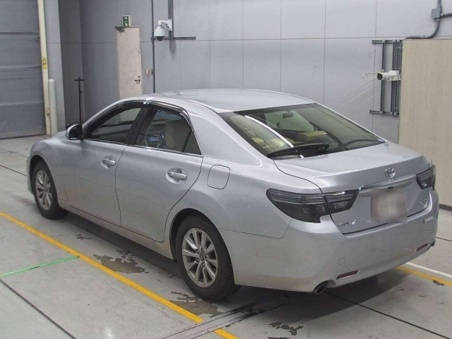 TOYOTA MARK X 2018