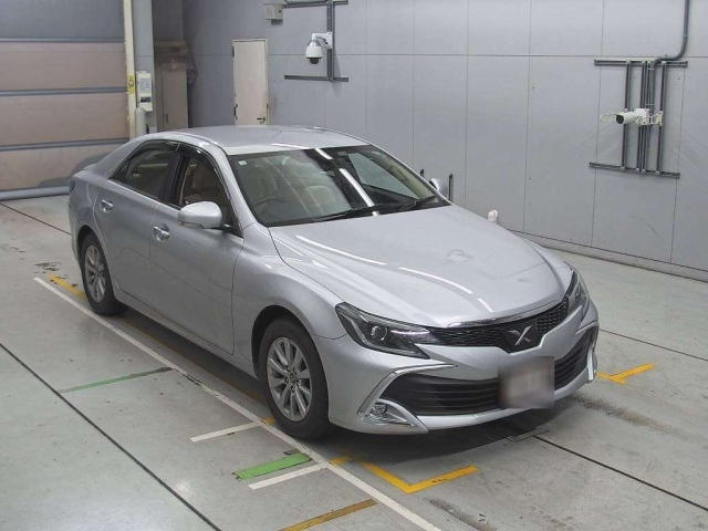 TOYOTA MARK X 2018