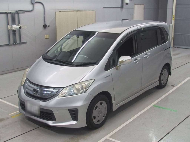 HONDA FREED 2013