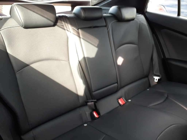 TOYOTA PRIUS PHV 2021