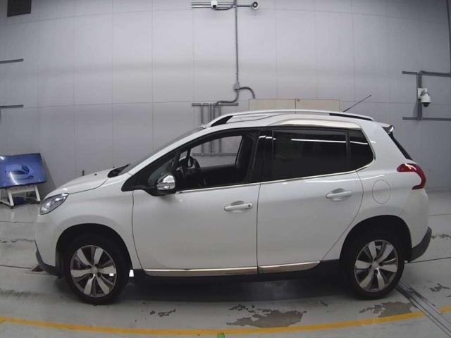 PEUGEOT 2008 2016