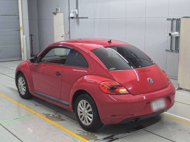 VOLKSWAGEN THE BEETLE 2016