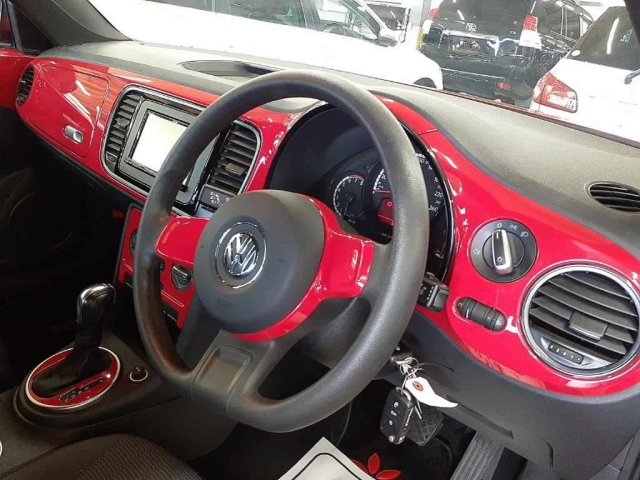 VOLKSWAGEN THE BEETLE 2016