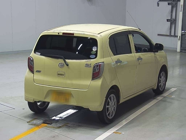 DAIHATSU MIRA E S 2012