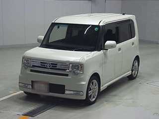 TOYOTA PIXIS SPACE 2017