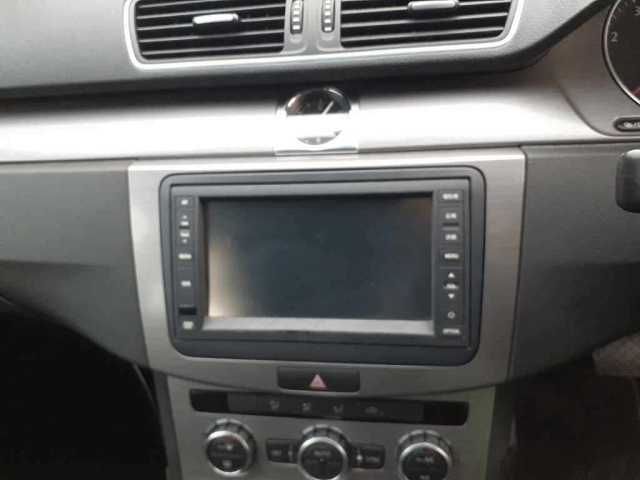 VOLKSWAGEN PASSAT VARIANT 2012