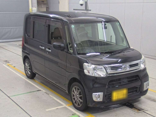DAIHATSU TANTO 2015