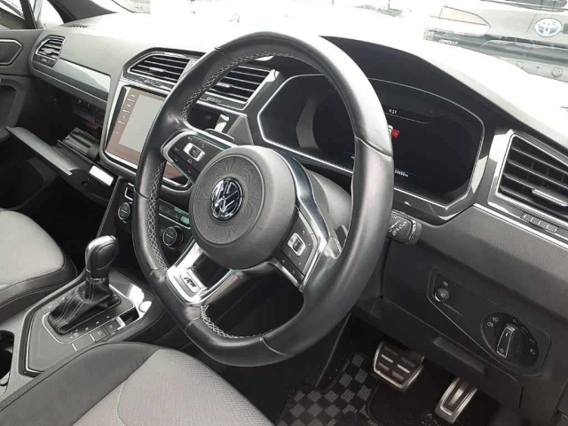 VOLKSWAGEN TIGUAN 2017