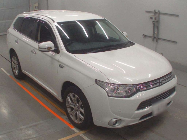 MITSUBISHI OUTLANDER PHEV 2013