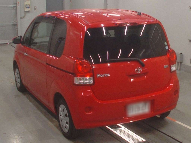 TOYOTA PORTE 2014