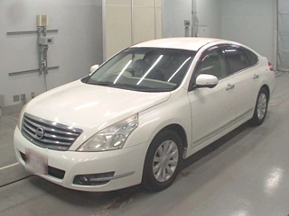 NISSAN TEANA 2011