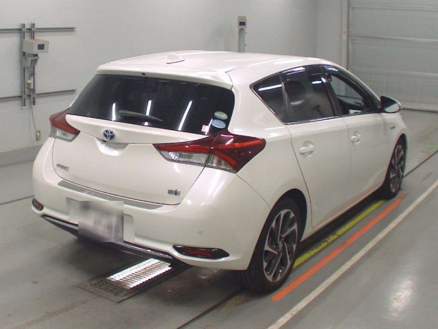 TOYOTA AURIS 2017